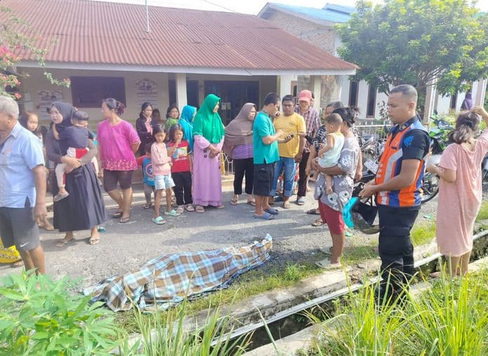 pria_tanpa_identitas_tertabrak_kereta_api_putri_deli_di_kisaran