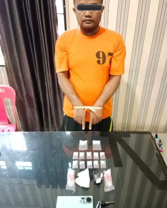 polisi_tembak_bandar_sabu_saat_melintas_di_jalan_tigapanah_karo