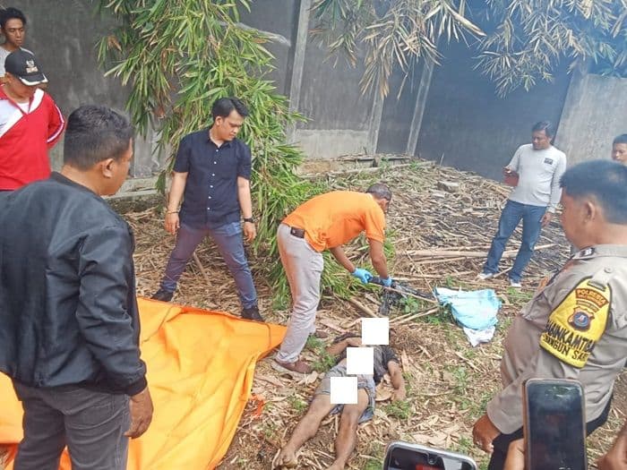 seorang_pemuda_ditemukan_meninggal_di_gudang_kosong_deli_serdang