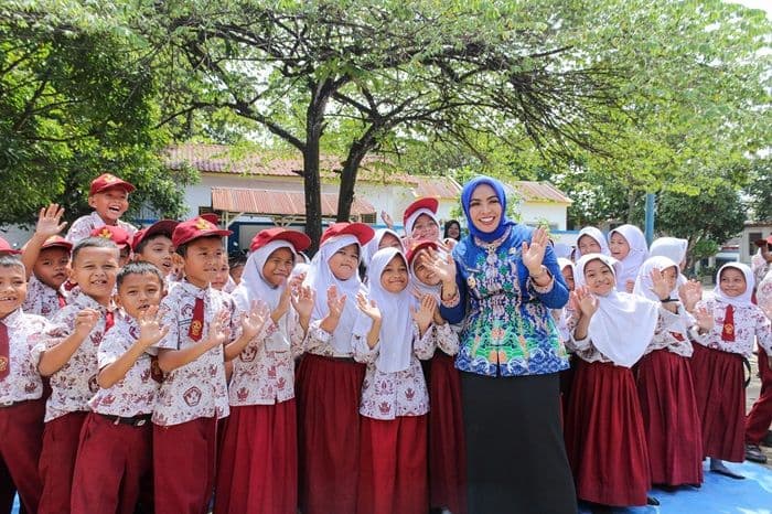 bupati_maya_hasmita_dorong_pendidikan_spiritual_lewat_pembangunan_musholla