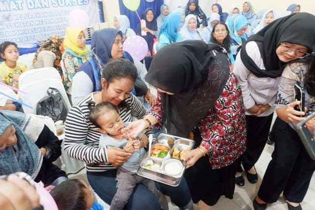 program_mbg_di_medan_amplas_sasar_kelompok_3b_warga_membantu_kalangan_bawah