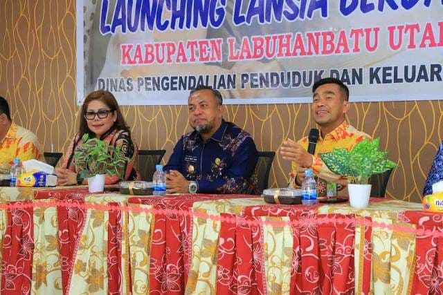 wabup_labura_sidaya_program_untuk_memperkuat_kegiatan_lansia