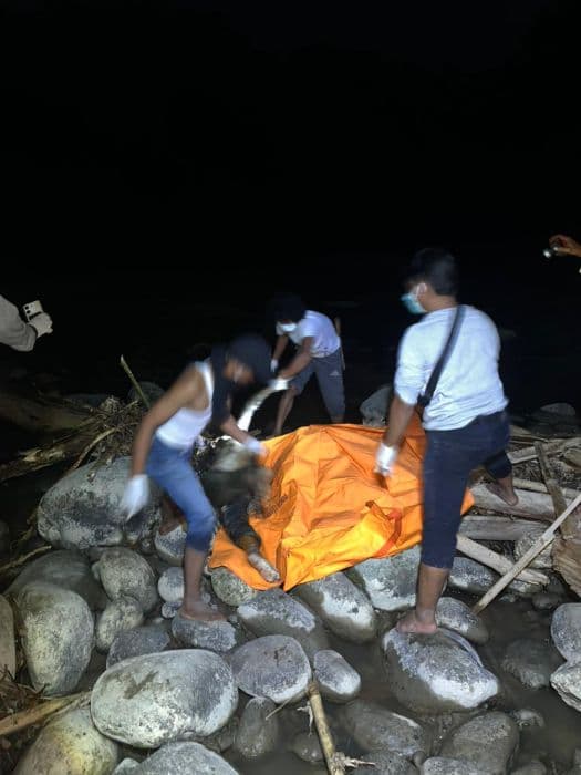 warga_sinehu_dairi_dihebohkan_penemuan_mayat_di_sungai_lae_renun