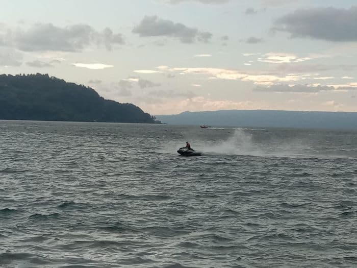 aquabike_tinggal_hitungan_jam_mengapa_hotel_di_toba_masih_sepi