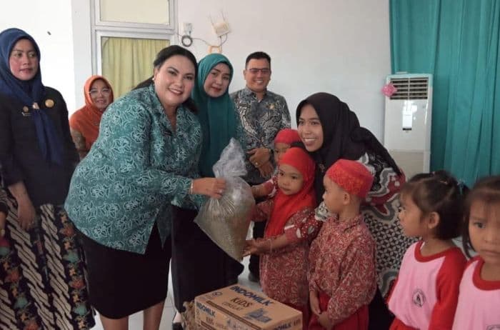disdik_tapteng_luncurkan_program_makanan_tambahan_untuk_anak_paud