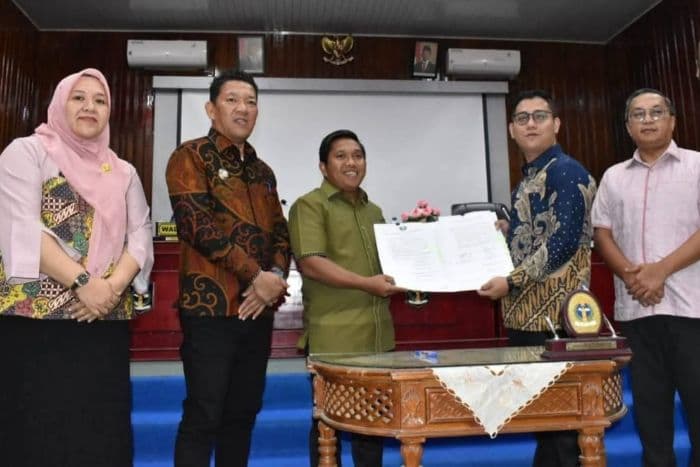 dprd_sibolga_sahkan_tiga_perda_baru_termasuk_perlindungan_disabilitas