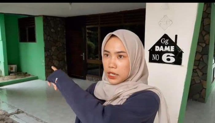 dua_motor_penghuni_kos_di_jalan_dr_mansur_medan_raib_digondol_maling_terekam_cctv