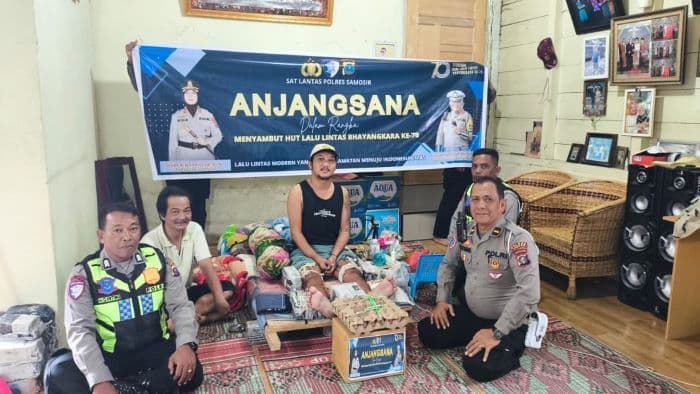 jelang_hut_lalu_lintas_ke70_satlantas_polres_samosir_sambangi_korban_kecelakaan
