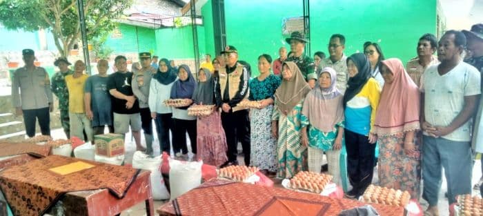bupati_simalungun_tinjau_banjir_serbelawan_pastikan_solusi_sungai_sikkam