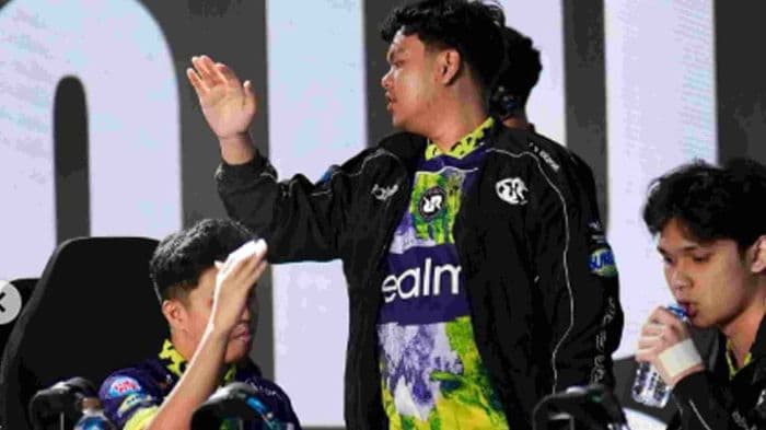 hasil_mpl_season_16_rrq_kalah_dari_dewa_united_onic_masih_perkasa_di_puncak_klasemen_terbaru