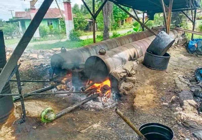 menjenguk_pangkalan_brandan_2_bertaruh_nyawa_demi_emas_hitam