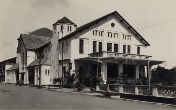 sejarah_bioskop_di_medan_dari_tenda_keliling_hingga_oranje_bioscoop_di_masa_kolonial