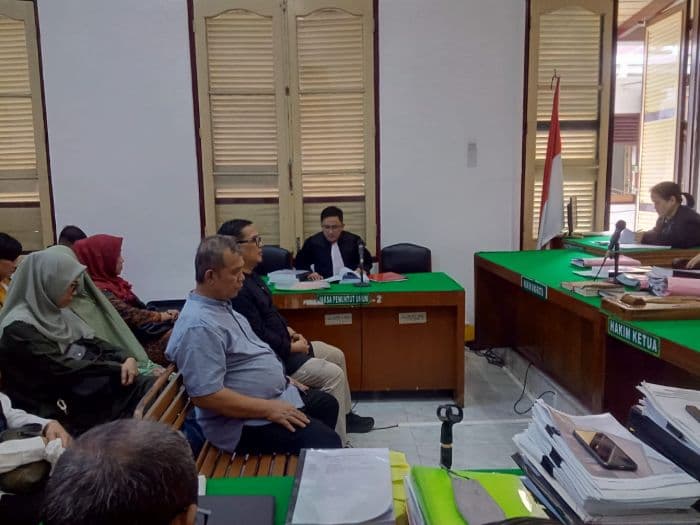 kasus_korupsi_apd_covid19_mantan_sekdis_sumut_dituntut_9_tahun_penjara