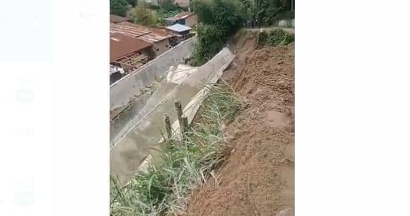 masyarakat_heran_proyek_rp27_miliar_di_siantar_roboh_tanpa_sebab_hingga_pengerjaan_belum_pasti
