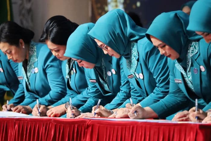 resmi_jadi_ketua_pkk_tanjung_balai_ini_komitmen_mashadayani_siahaan