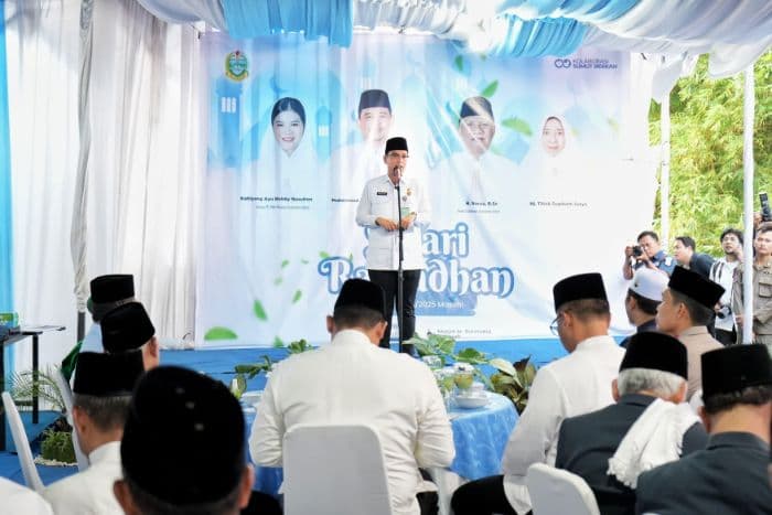 rico_makmurkan_masjid_masyarakat_pasti_akan_makmur