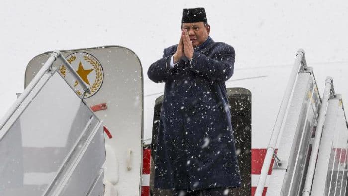 tiba_di_doha_presiden_prabowo_akan_berdiskusi_dengan_emir_qatar