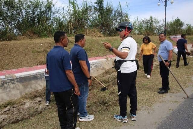 bupati_taput_menteri_lhk_tekankan_pentingnya_penanganan_sampah_plastik_secara_serius
