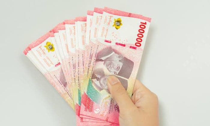 pemkab_tapsel_salurkan_gaji_ke13_tahun_2025_rp307_miliar