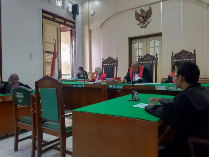 penjual_sabu_950_gram_ke_polisi_didakwa_di_pn_medan