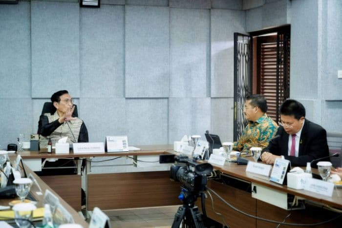 baru_dilantik_sekdaprov_sumut_langsung_temui_luhut_pandjaitan