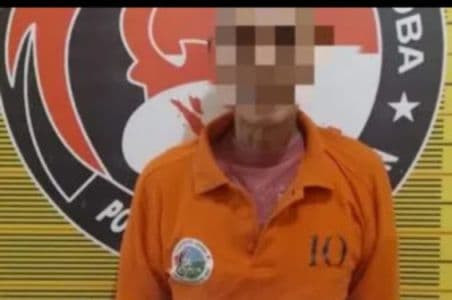 warga_hamparan_perak_diringkus_polres_belawan_simpan_sabu_di_bawah_meja_makan
