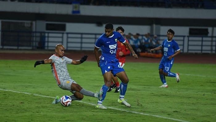 persib_vs_manila_digger_21_uilliam_barros_antar_maung_bandung_ke_fase_grup_acl_two
