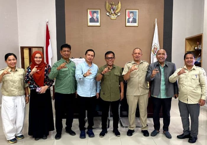 bupati_tapteng_dukung_transparansi_informasi_wujudkan_tata_kelola_pemerintahan_yang_baik