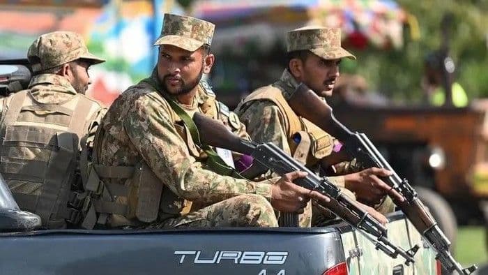 konvoi_militer_diserang_12_tentara_pakistan_tewas_ditembak_taliban