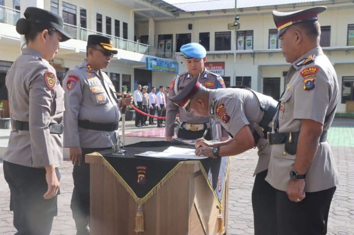 kapolres_tanah_karo_akbp_eko_yulianto_pimpin_sertijab_pejabat_utama_dan_kapolsek