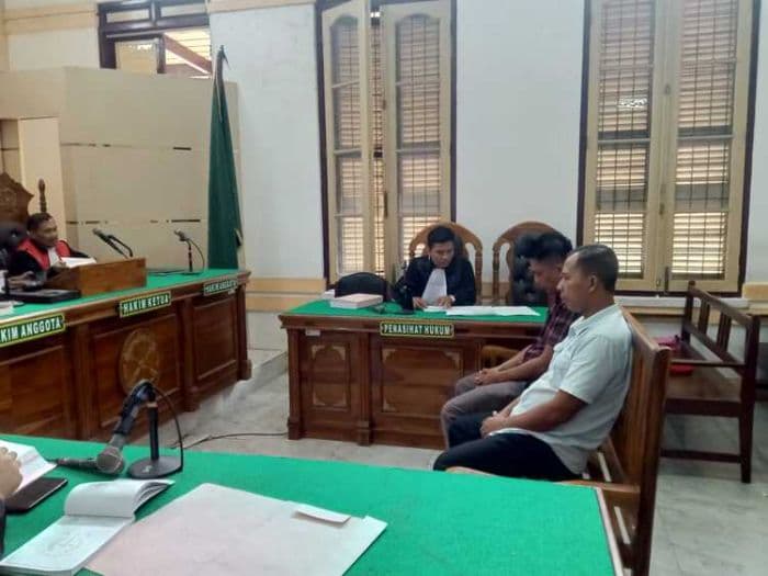 tuntutan_korupsi_apbdes_mantan_pangulu_dan_bendahara_di_simalungun_kembali_ditunda