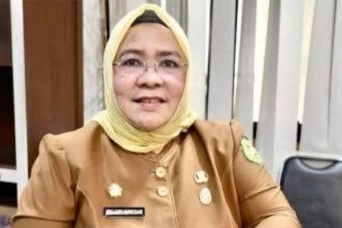 siswa_dihukum_duduk_di_lantai_dinas_p3apmppkb_medan_segera_berikan_konseling_pada_korban