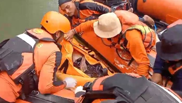 hilang_3_hari_di_sungai_asahan_jasad_kakek_70_tahun_ditemukan_tim_sar