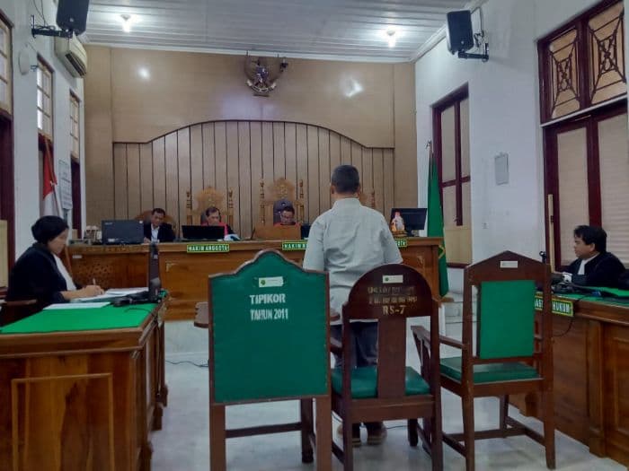 pt_medan_perberat_hukuman_mantan_dirkeu_rsup_ham_jadi_2_tahun_penjara
