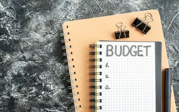 dosen_ugm_bagikan_tips_mengelola_keuangan_menjelang_lebaran