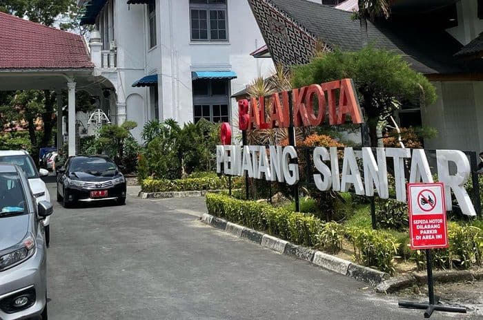 pengadaan_mobil_dinas_pengamat_sewajarnya_wali_kota_siantar_beri_empati