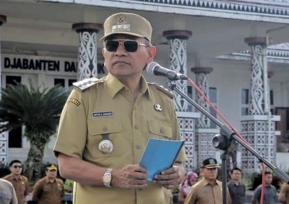 bupati_simalungun_instruksikan_pimpinan_opd_catat_asn_yang_absen_apel_pagi