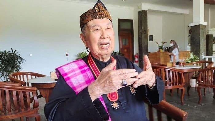 jejak_karir_eddie_marzuki_nalapraya_militer_hingga_bapak_pencak_silat_dunia