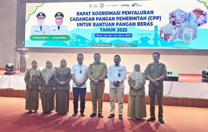 bulog_sumut_targetkan_penyaluran_bantuan_pangan_beras_dimulai_16_juli