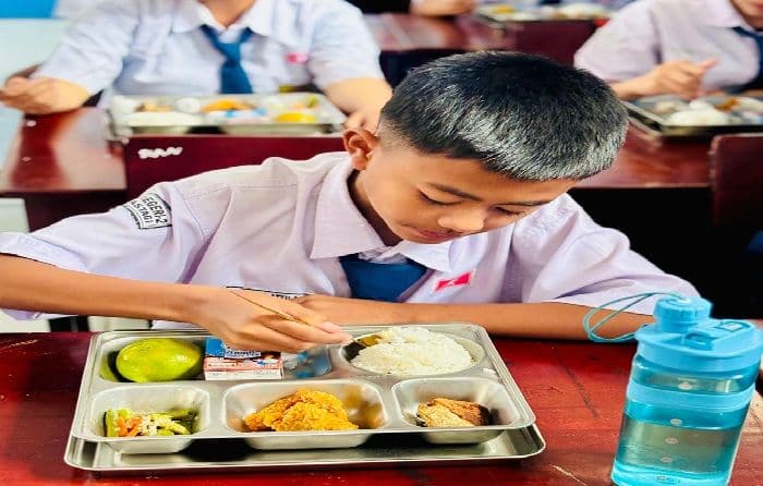 grand_opening_program_makan_bergizi_gratis_di_karo_3482_murid_jadi_penerima
