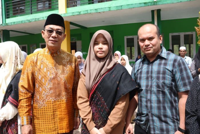 hanya_29_siswa_asal_tapsel_lolos_ke_man_ic_bupati_beri_apresiasi