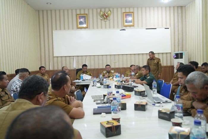 hari_jadi_labuhanbatu_selatan_ke17_siap_digelar_bupati_fery_sahputra_pimpin_rapat_finalisasi