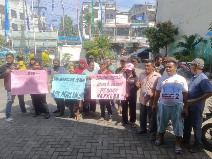 terindikasi_narkoba_warga_helvetia_desak_kepala_desa_pecat_kepala_dusun_