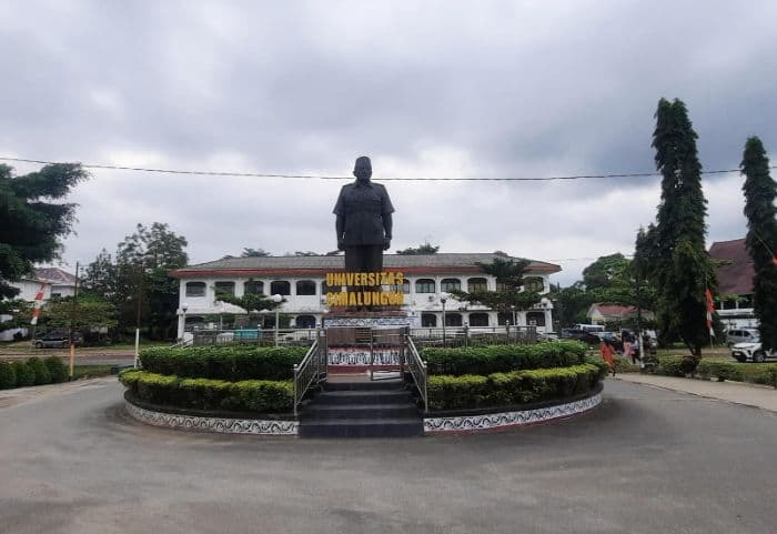 job_fair_dies_natalis_usi_60_tahun_buka_peluang_kerja_luas_