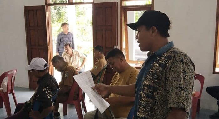 warga_serdang_bedagai_keluhkan_jalan_rusak_dan_pajak_naik