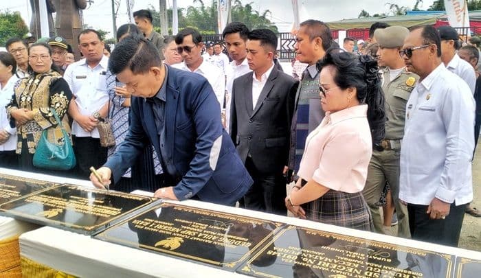 acara_syukuran_tahun_baru_bupati_simalungun_resmikan_sejumlah_gedung
