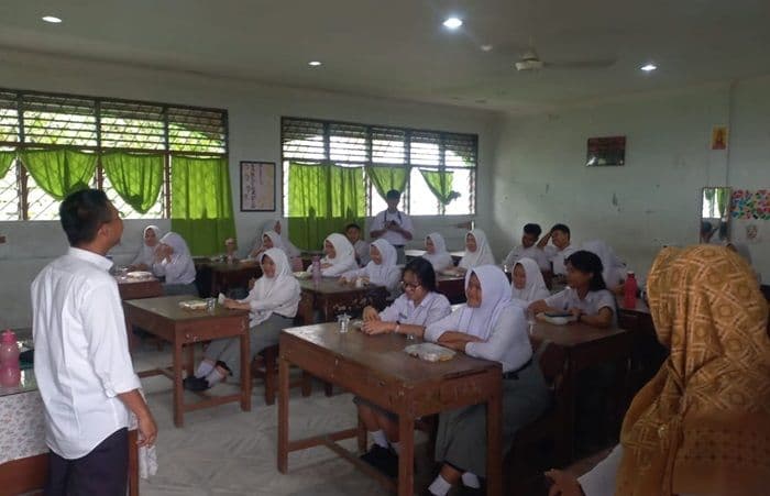 gibran_cerita_pengalaman_terkait_program_mbg_nasinya_kebanyakan