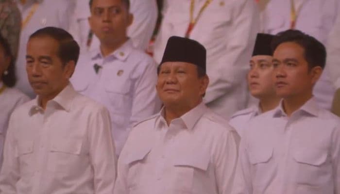 jokowi_saking_kuatnya_prabowo_saya_tidak_melihat_ada_yang_berani_mengkritik