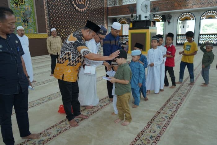 bkm_agung_kisaran_salurkan_bantuan_untuk_anak_yatim_dan_kaum_dhuafa