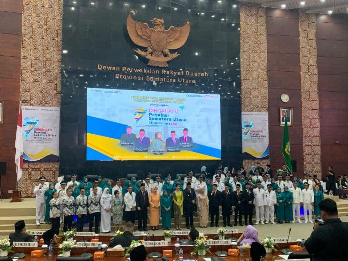 gubernur_bobby_ajak_kolaborasi_bangun_sumut_di_paripurna_hut_ke77
